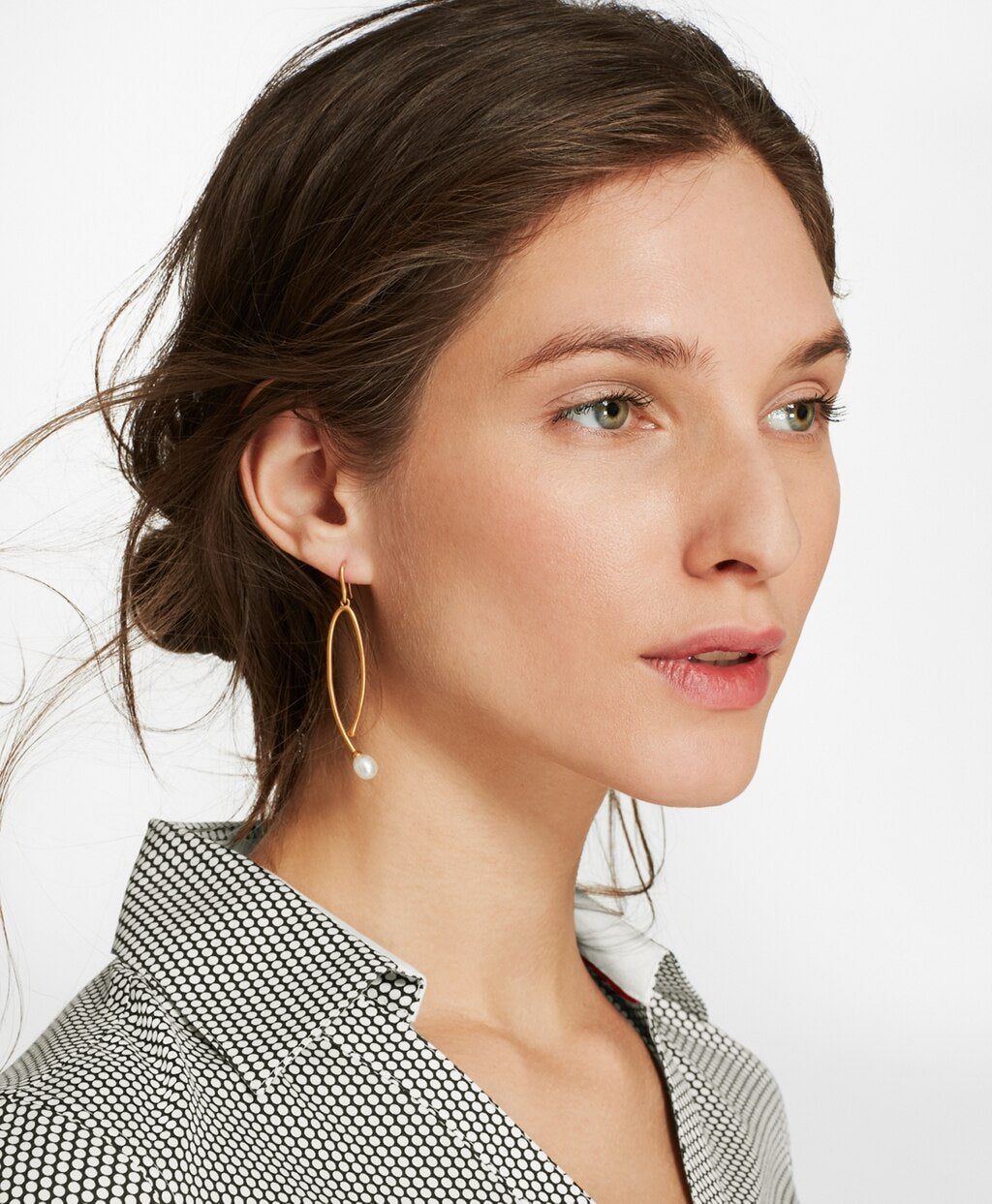 Brooks Brothers Women Freshwater Pearl Gold-Plated Long Drop Earrings