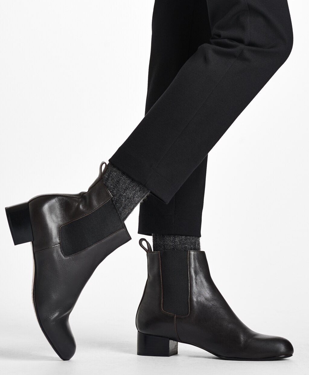 Brooks Brothers Women Leather Chelsea Boots