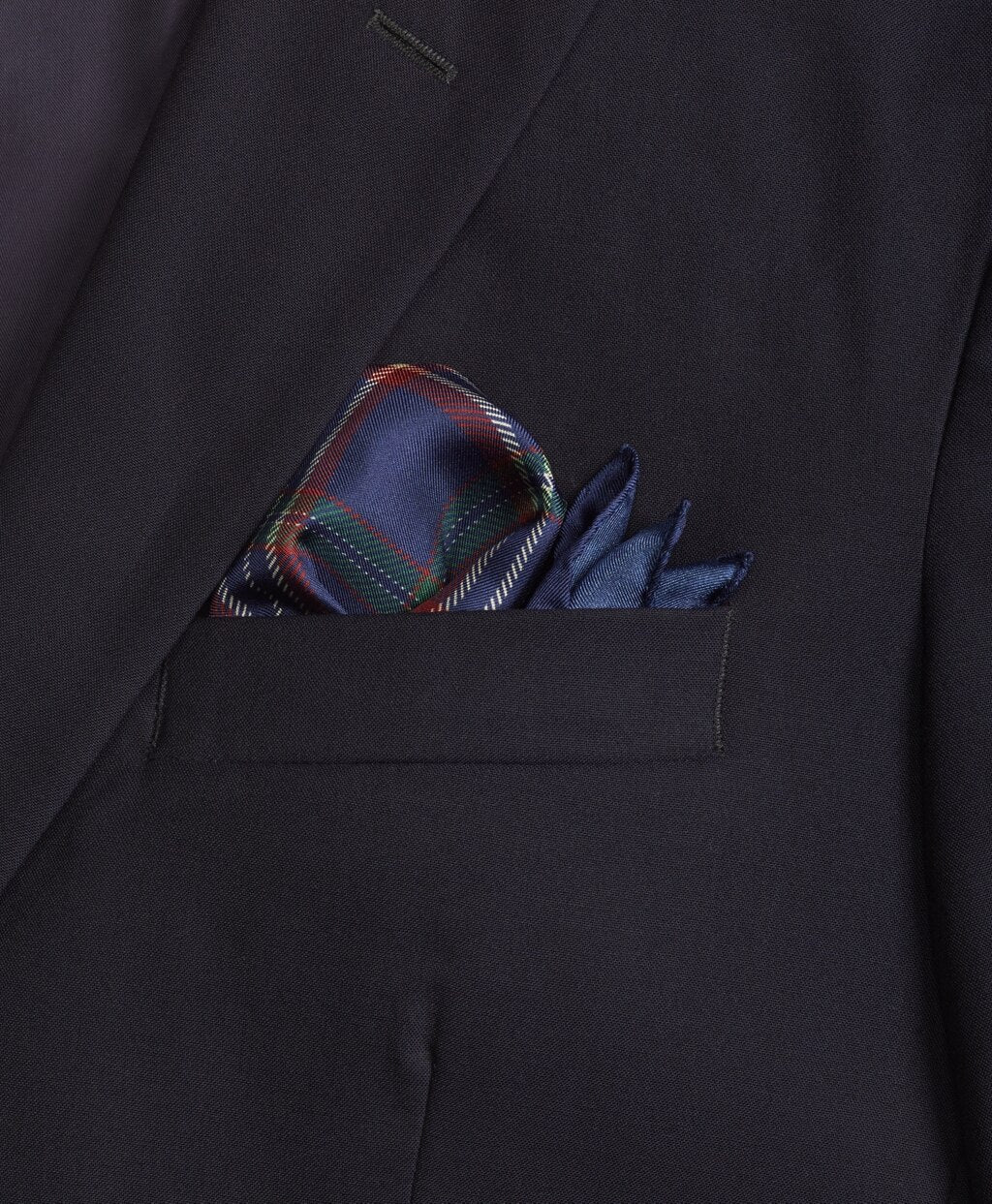 Brooks Brothers Men Signature Tartan Pocket Square