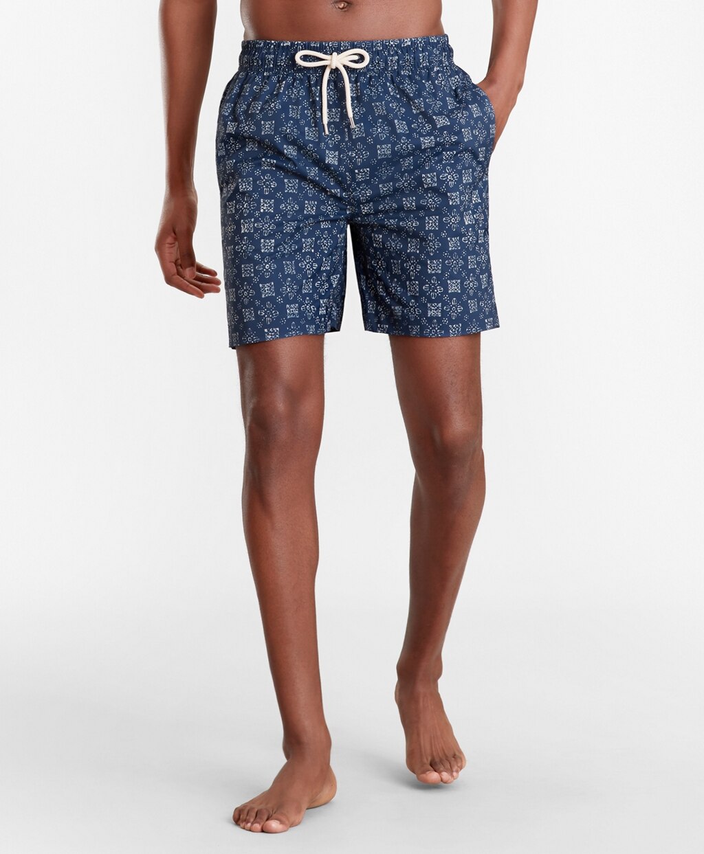 Brooks Brothers Men Montauk 6" Indigo Foulard Print Swim Trunks