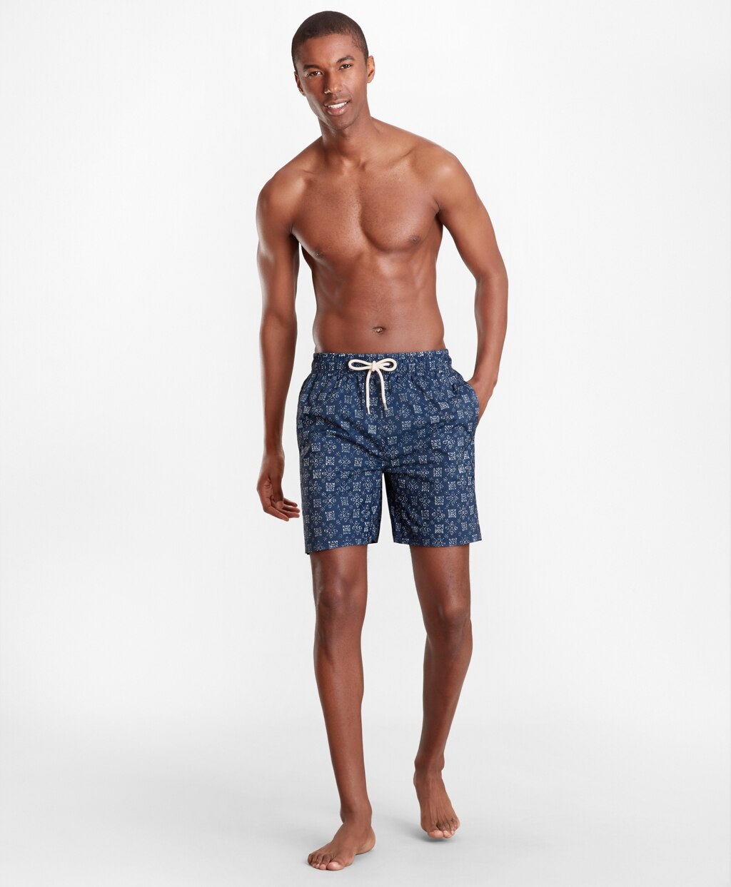 Brooks Brothers Men Montauk 6" Indigo Foulard Print Swim Trunks