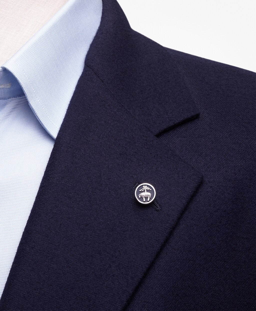 Brooks Brothers Men Enamel Lapel Pin