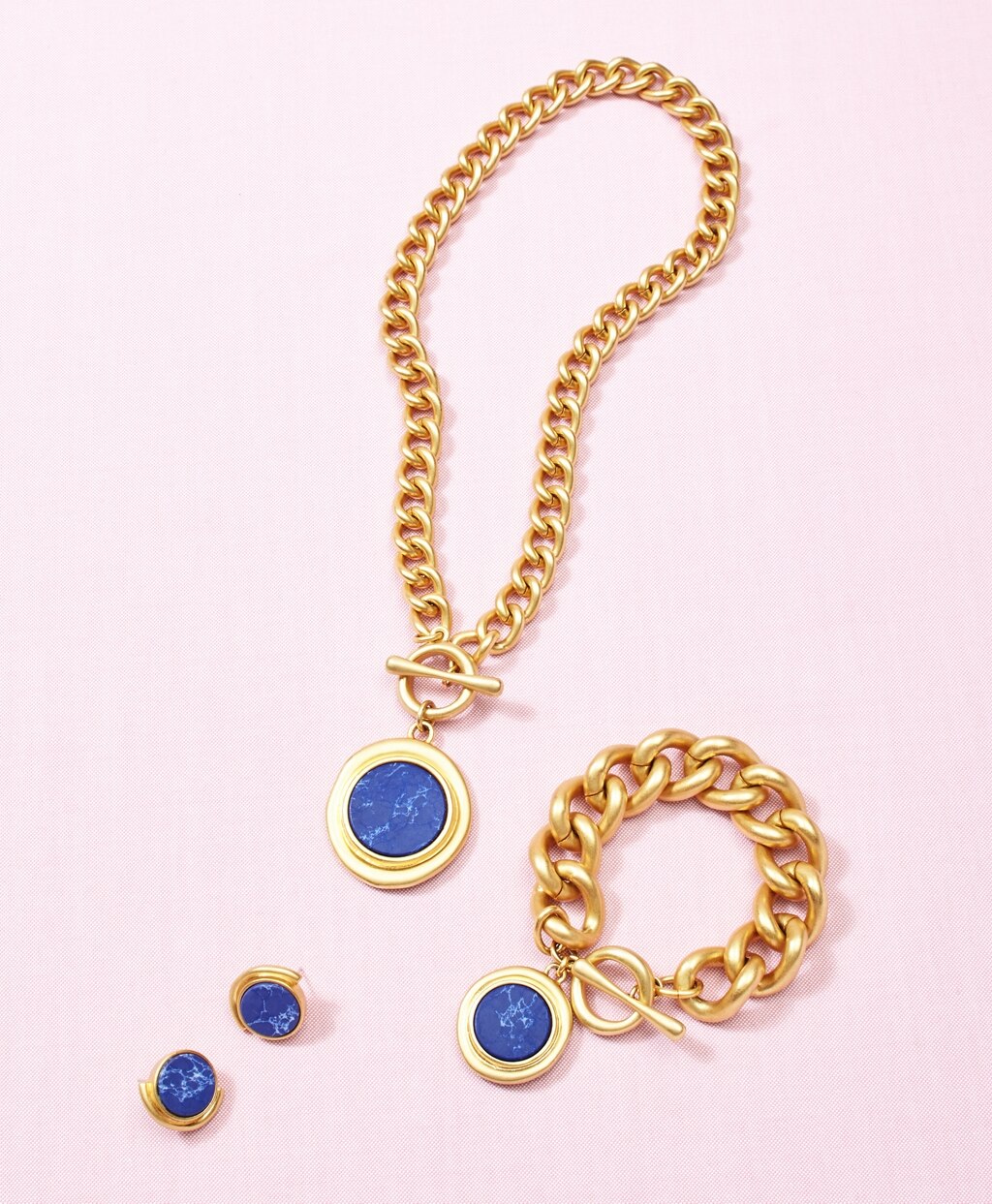 Brooks Brothers Women Gold-Plated Toggle Pendant Necklace