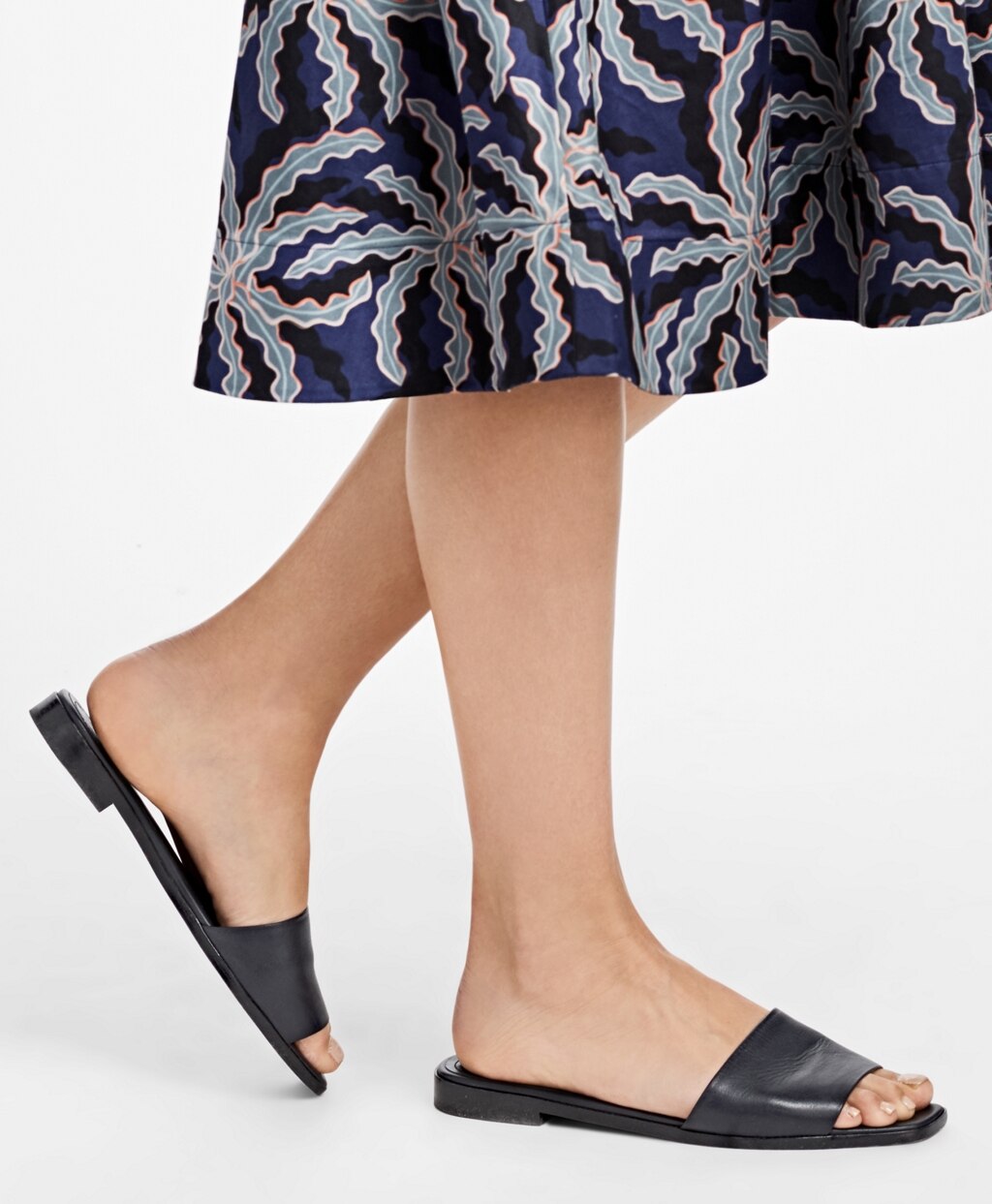 Brooks Brothers Women Leather Slide Sandals
